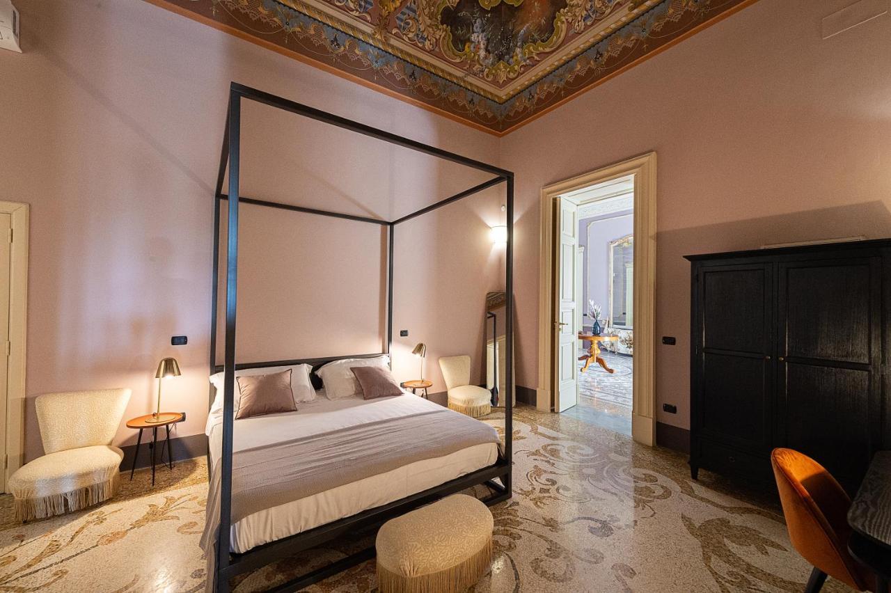 Palazzo Francesco Grassi Panzió Aradeo Kültér fotó